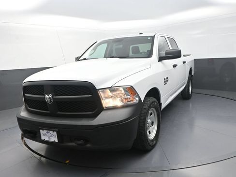 Used 2019 RAM 1500 Tradesman w/ Popular Equipment Group AWD/4WD image 4