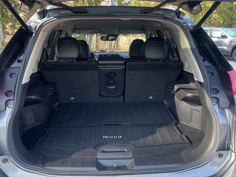 Used 2019 Nissan Rogue SL image 4