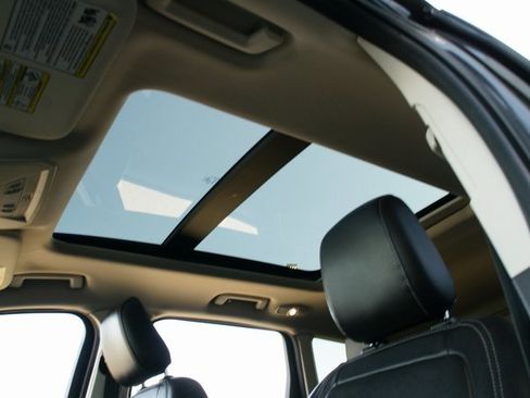 Used 2018 Ford Escape SEL image 17