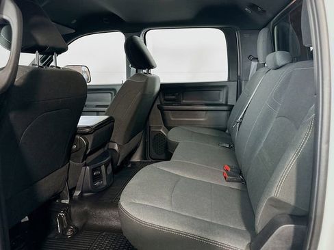 Used 2022 RAM 2500 Tradesman w/ Chrome Appearance Group image 18