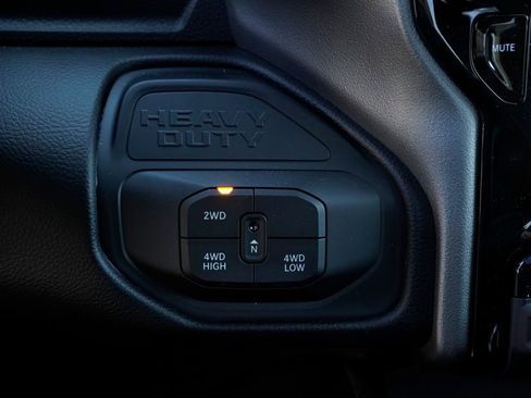 New 2026 RAM 2500 Big Horn AWD/4WD image 17