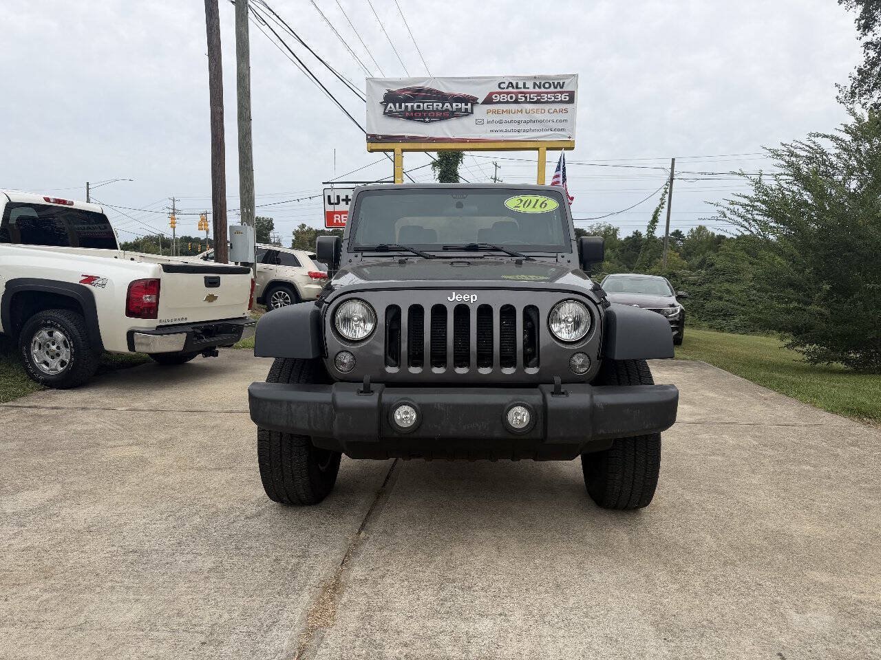 Used 2017 Jeep Wrangler Sport w/ Quick Order Package 24S AWD/4WD image 2