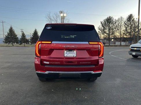 New 2026 GMC Yukon Elevation image 7