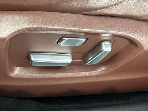 Used 2017 MAZDA CX-9 Signature image 17