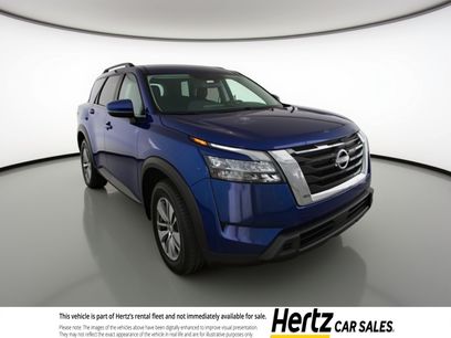 Used 2025 Nissan Pathfinder SV