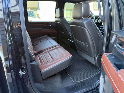 Used 2024 GMC Sierra 2500 Denali Ultimate w/ Max Trailering Package image 22