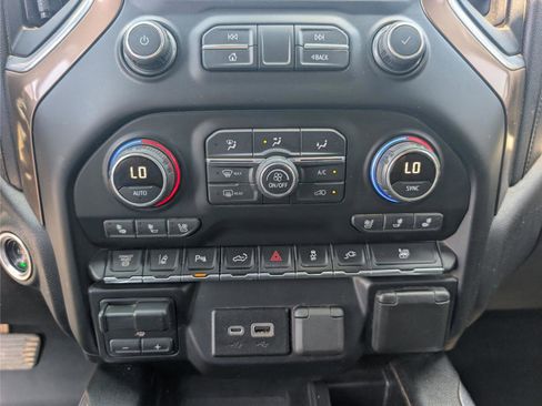 Used 2020 Chevrolet Silverado 3500 High Country w/ LPO, Hitch Package AWD/4WD image 16