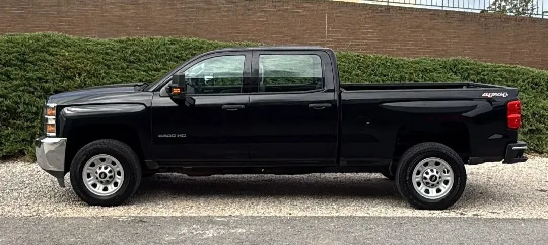 Used 2017 Chevrolet Silverado 3500 W/T w/ WT Fleet Convenience Package AWD/4WD image 3