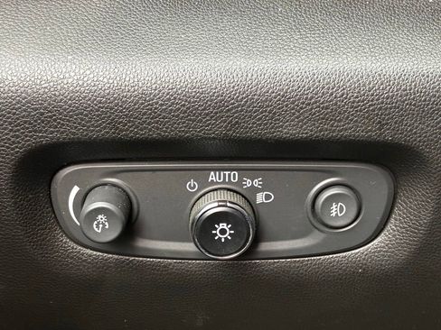 Used 2020 Chevrolet Traverse LT w/ LPO, Floor Liner Package image 20