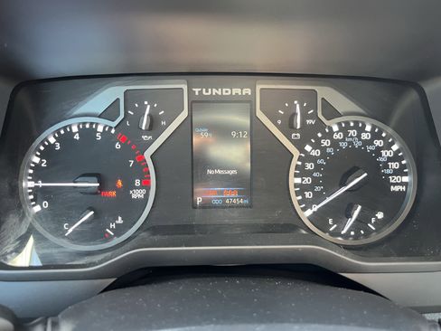 Used 2023 Toyota Tundra SR5 w/ SR5 Convenience Package AWD/4WD image 23