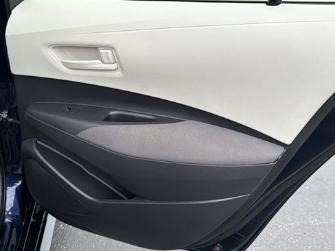 Used 2025 Toyota Corolla LE FWD image 32