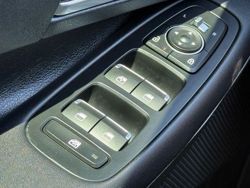 Certified 2025 Hyundai Sonata SE FWD image 18
