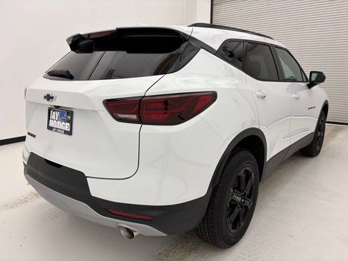 New 2026 Chevrolet Blazer LT w/ Convenience Package FWD image 21