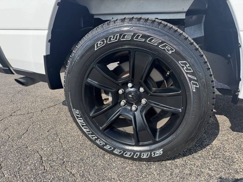 Used 2023 RAM 1500 Big Horn AWD/4WD image 6