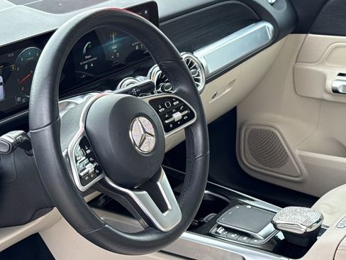 Used 2022 Mercedes-Benz GLB 250 image 18