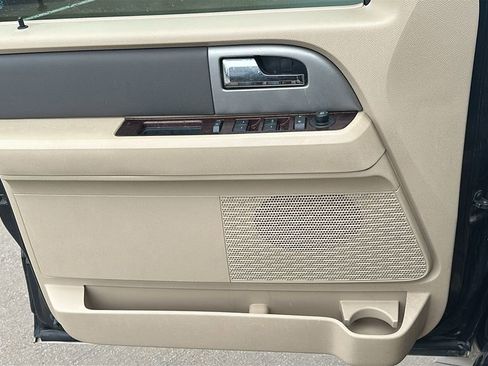 Used 2014 Ford Expedition XLT w/ Equipment Group 202A image 20