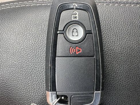 Used 2020 Ford Escape SE AWD/4WD image 14