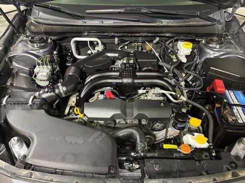 Used 2018 Subaru Outback 2.5i Limited image 32