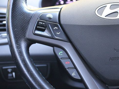 Used 2016 Hyundai Veloster Rally Edition image 22