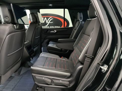 New 2026 GMC Yukon AT4 Ultimate w/ LPO, Floor Liner Package AWD/4WD image 14