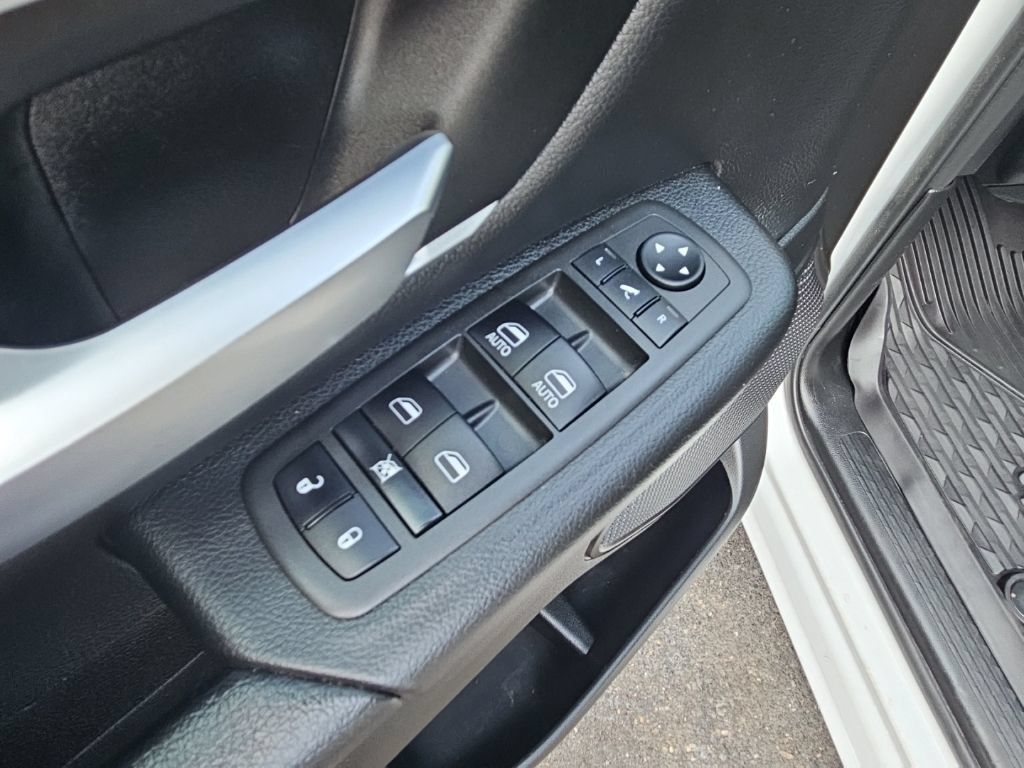 Used 2022 RAM 1500 Big Horn AWD/4WD image 27