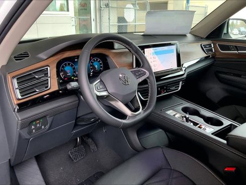 New 2026 Volkswagen Atlas SE FWD image 8