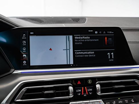 Used 2022 BMW X5 M50i w/ Premium Package AWD/4WD image 34