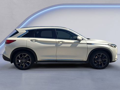 Used 2019 INFINITI QX50 Essential w/ Sensory Package FWD image 7