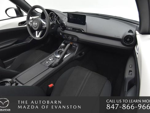 Certified 2025 MAZDA MX-5 Miata Club image 30