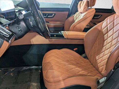Used 2024 Mercedes-Benz S 580e 4MATIC Sedan image 18