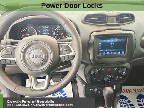 Used 2019 Jeep Renegade Latitude AWD/4WD image 13