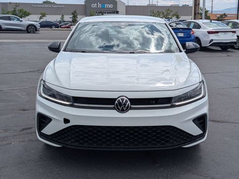 Used 2025 Volkswagen Jetta Sport FWD image 10