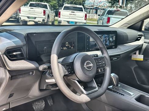 Used 2026 Nissan Kicks S FWD image 10