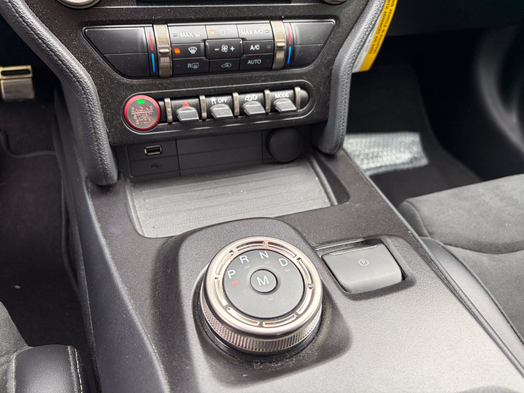 Certified 2020 Ford Mustang Shelby GT500 w/ Technology Package RWD image 32