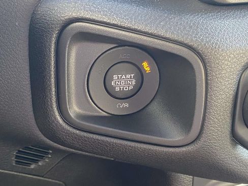 New 2026 Jeep Gladiator Sport AWD/4WD image 24
