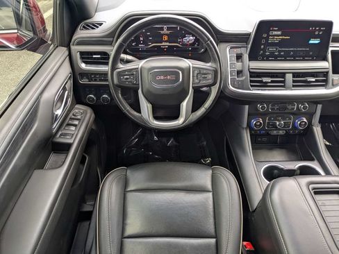 Used 2022 GMC Yukon SLT w/ SLT Premium Package AWD/4WD image 16