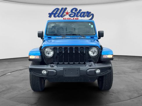 Used 2022 Jeep Gladiator Sport AWD/4WD image 2