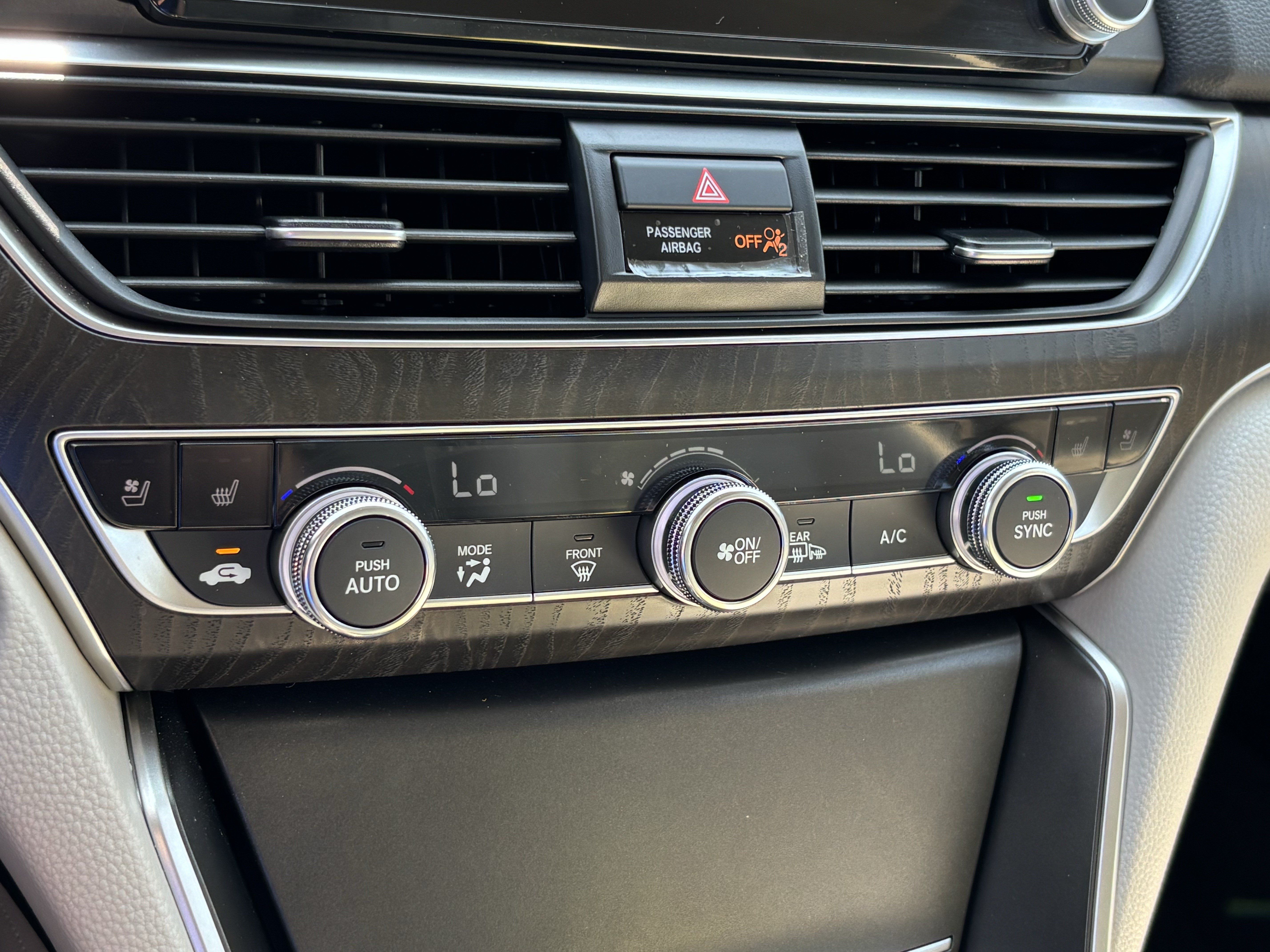 Used 2021 Honda Accord Touring image 29
