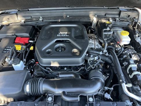 Used 2021 Jeep Wrangler Unlimited Sport image 28