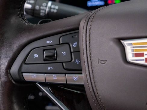 Certified 2024 Cadillac Escalade Premium Luxury Platinum w/ LPO, Floor Liner Package AWD/4WD image 31