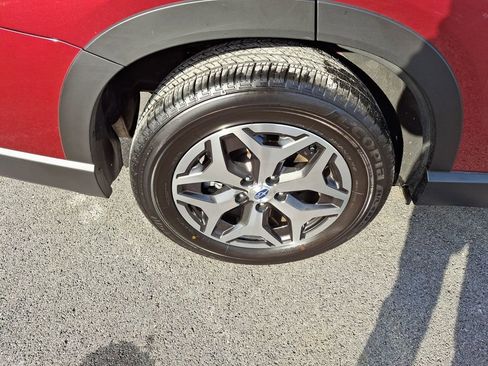 Used 2023 Subaru Forester Premium image 30