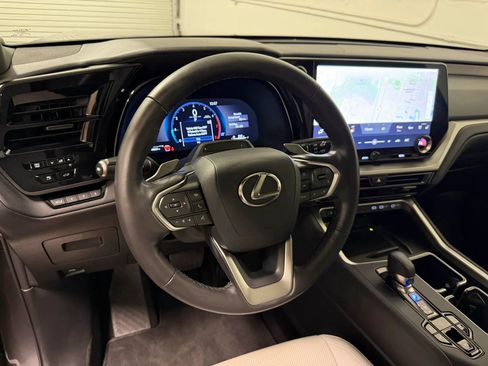 Used 2025 Lexus TX 350 AWD image 14