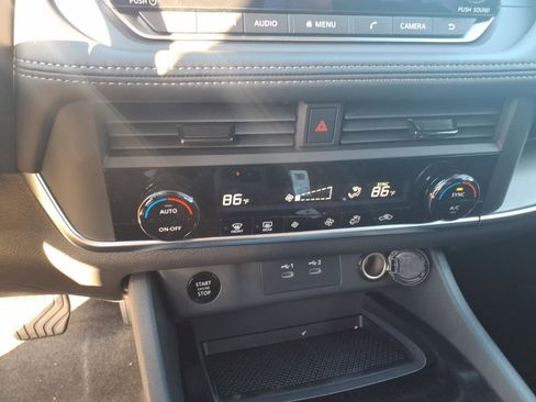 New 2026 Nissan Rogue SV FWD image 17