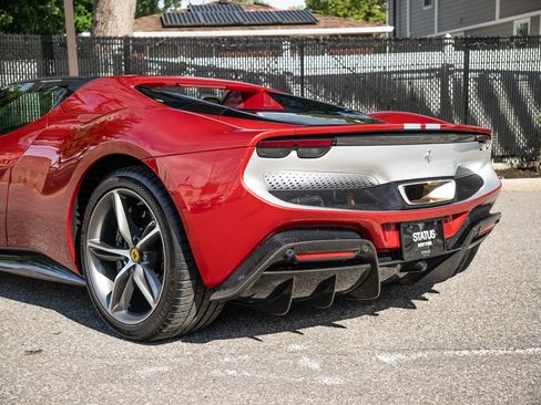 Used 2023 Ferrari 296 GTS RWD image 24