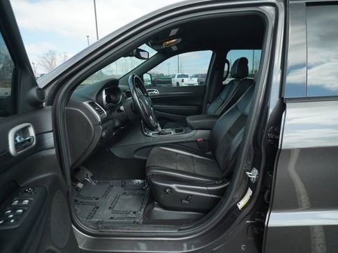 Used 2020 Jeep Grand Cherokee Altitude image 11