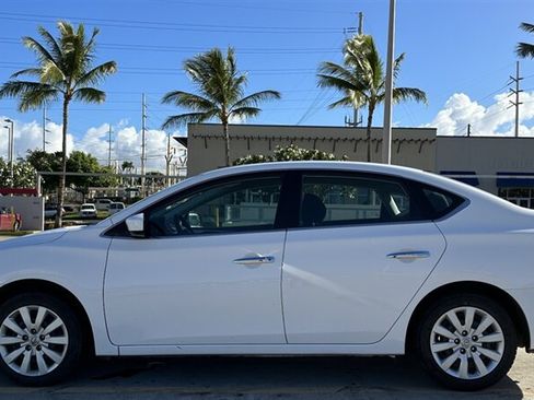Used 2019 Nissan Sentra S FWD image 2