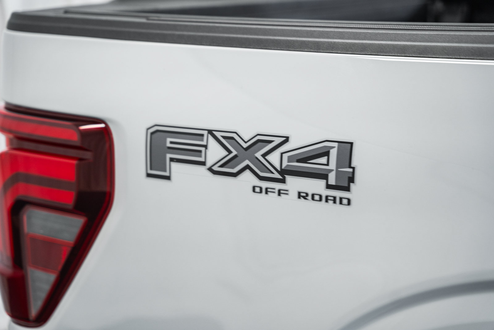 Used 2024 Ford F150 Lariat w/ Equipment Group 502A High AWD/4WD image 25