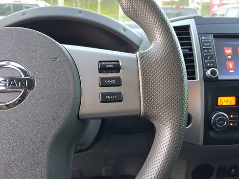 Used 2021 Nissan Frontier SV w/ Midnight Edition Floor Mats RWD image 25