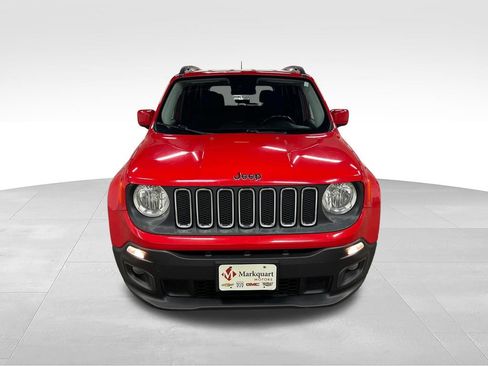 Used 2017 Jeep Renegade Latitude AWD/4WD image 3