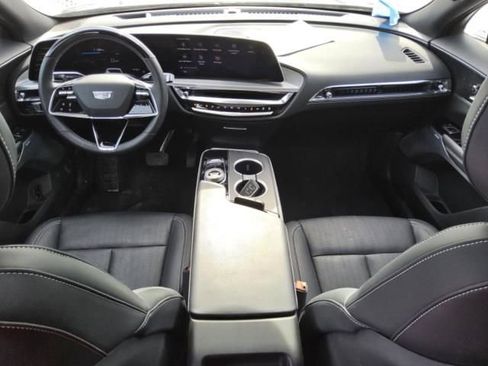 Used 2024 Cadillac Lyriq Sport image 3